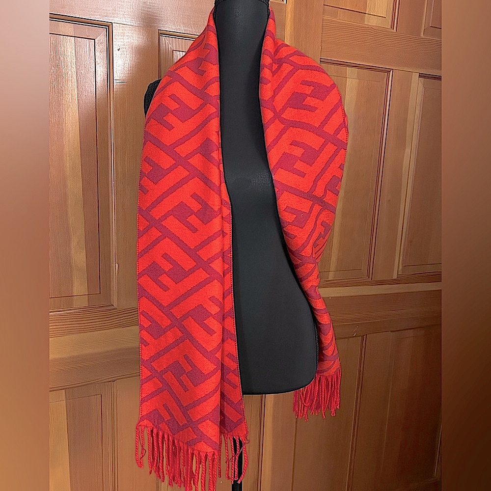 Authentic FENDI Monogram Fringed-Edge Scarf - Picture 10 of 17